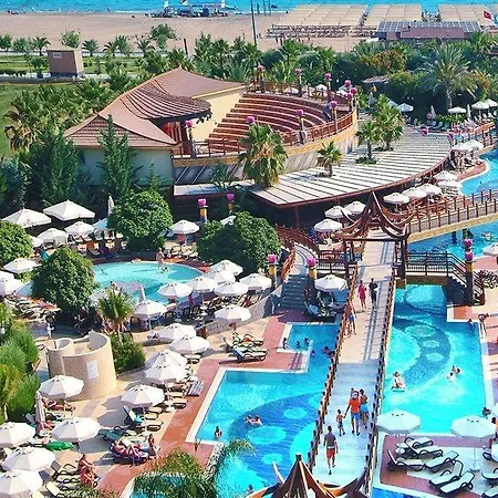 Ośrodek wypoczynkowy Royal Dragon 5*